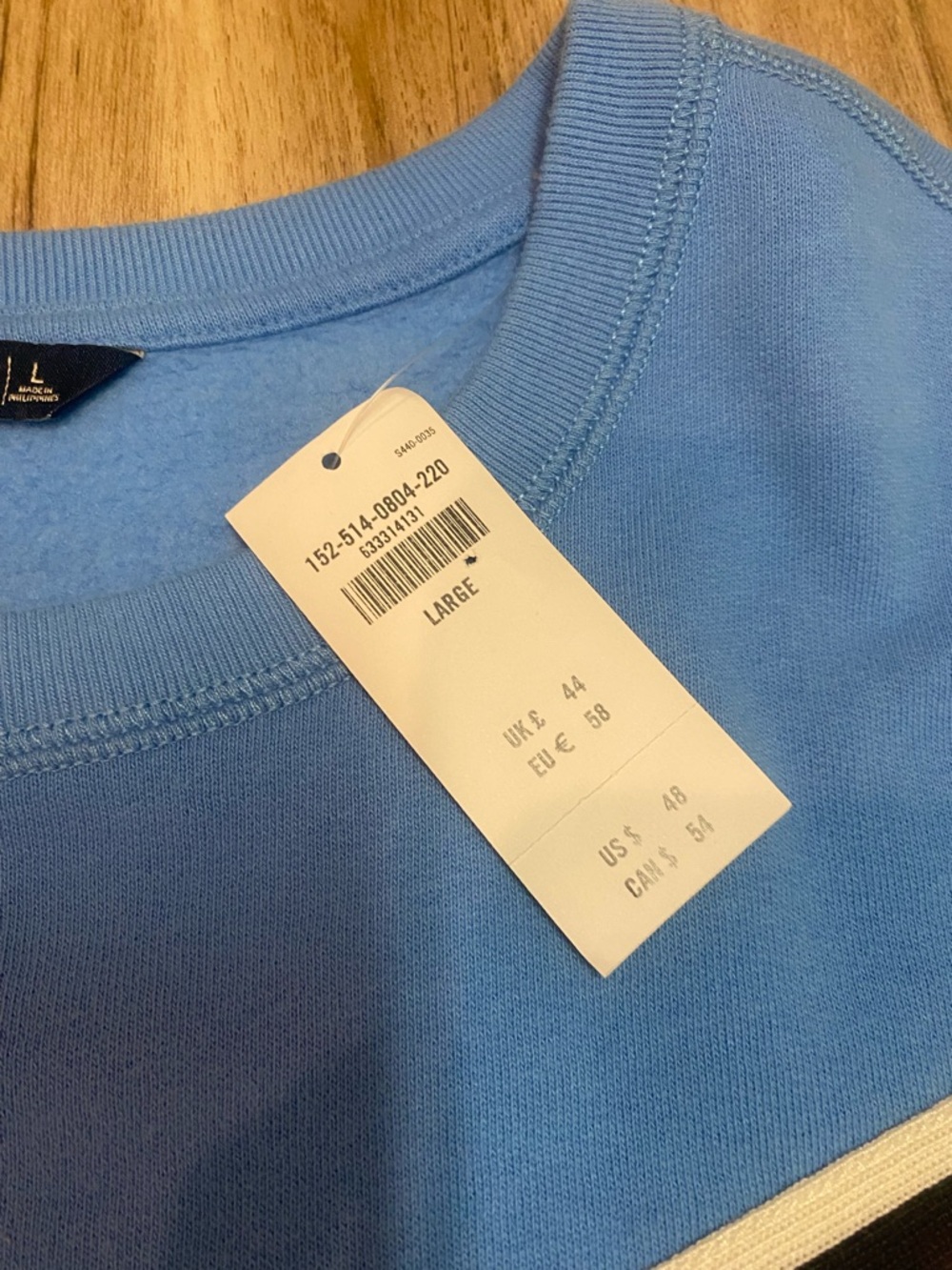 ABERCROMBIE & FITCH NWT CHEVRON STRIPE RETRO SWEATHIRT CREWNECK BLUE SZ LARGE - Picture 6 of 12